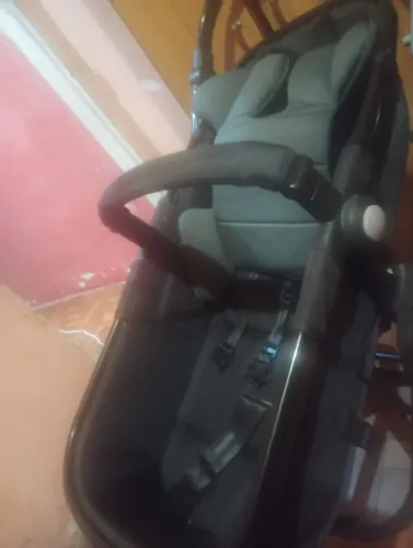 Carrinho Mobi semi novo