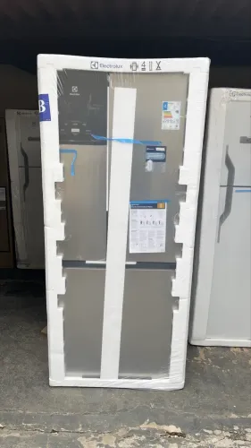 GELADEIRA 3 PORTAS INVERSI E INVERTER ELETROLUX 590 LITROS 