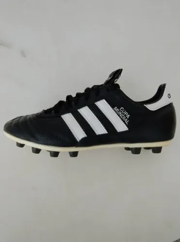 Chuteira Adidas Copa Mundial