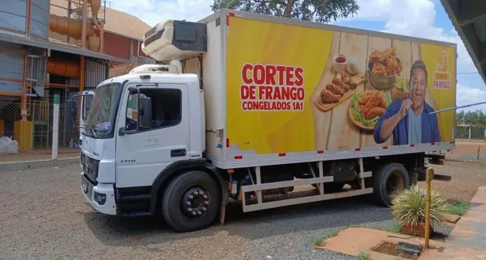 Mercedes-Benz Atego 1719 2016 reduzido