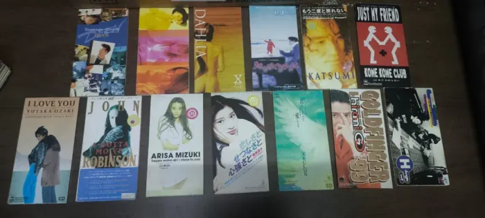 itens de colecionador - 70 mini Disc Singles Japoneses
