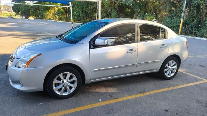 Nissan Sentra S 2.0/ 2.0 Flex Fuel 16V Aut. 2012