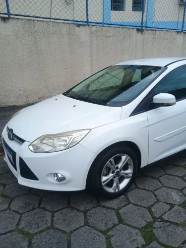 Ford Focus 1.6 S/se/se Plus Flex 8v/16v 5P 2015