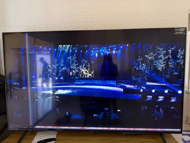 Vende-se Tv 86 polegadas LG com DEFEITO