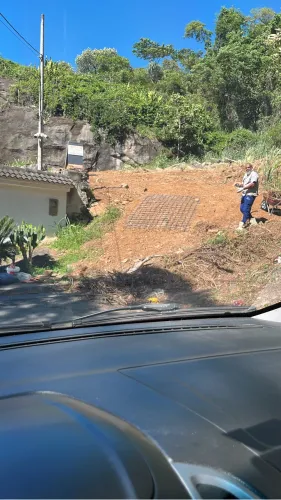Terreno Exclusivo à Venda - 989 m² em Meio à Natureza