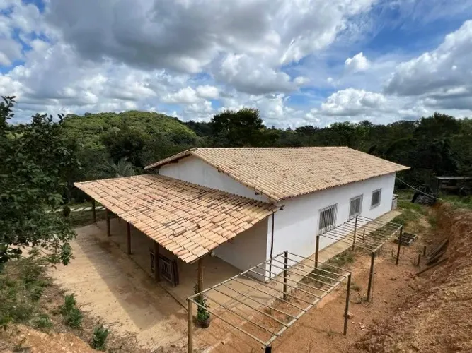 Sitio 10.000m², casa, espaço gourmet independente, piscina, poço artesiano, Jaboticatubas.