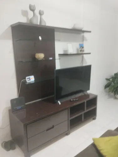 Estante madeira 1,62 x 1,85