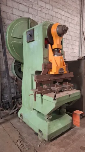 PRENSA EXCÊNTRICA 85 TON - MSL Semi Nova
