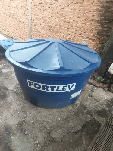 CAIXA D'GUA MIL LITROS