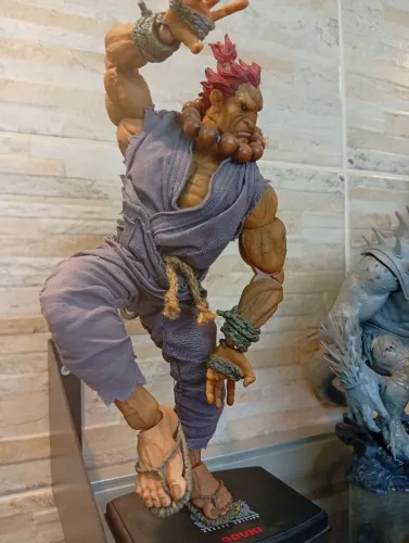 Akuma 30 cm raro na caixa
