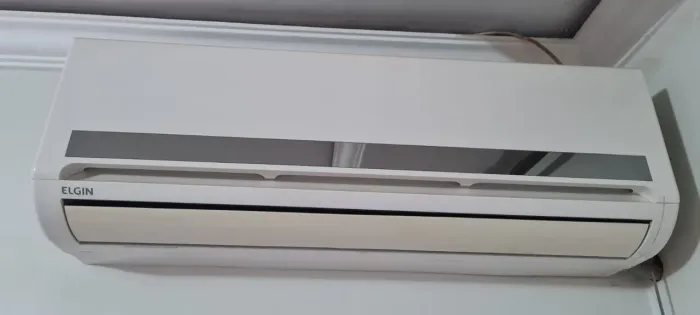 Vendo Ar-condicionado Elgin 18000 BTUs em ótimo estado 