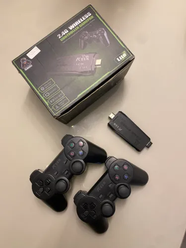 Game Stick Lite HDMI + 2 Controles Sem Fio + 10.000 Jogos Retrô