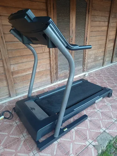 Esteira Eletrica NordicTrack (com elevação) parcelo em ate 12x no cartão