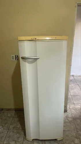 Geladeira Eletrolux