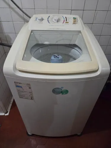 Máquina de lavar Electrolux 10kg Automática Turbo