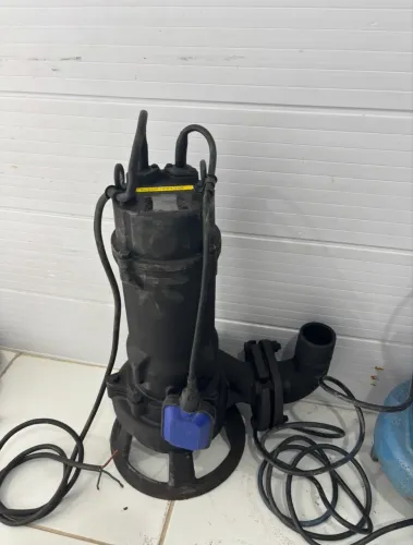 Bomba Submersível Trituradora Lepono 3CV para Esgoto e Água Suja