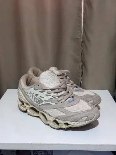 Mizuno Wave Prophecy LS
