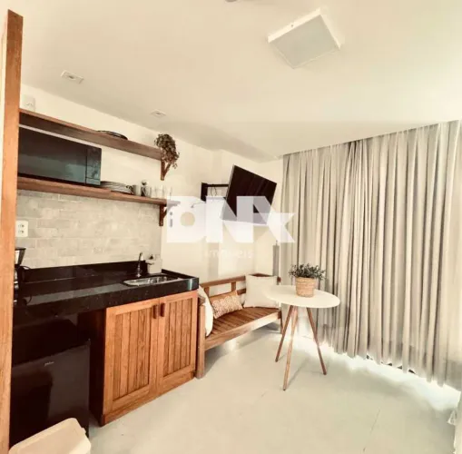 Studio : / Residencial / Jardim Oceania