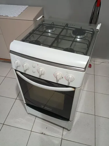 Vende se fogão 4 bocas 