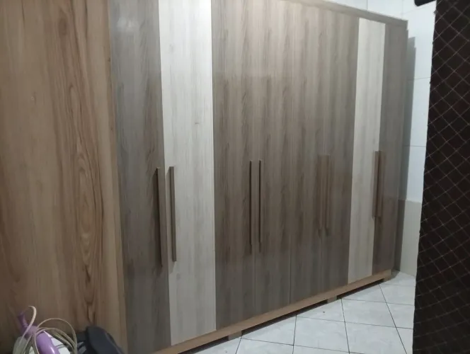 Guarda roupa 8 portas