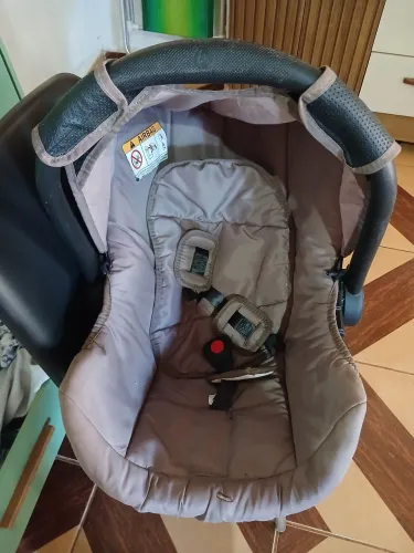 Bebê conforto 