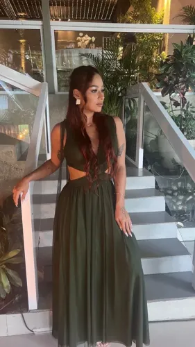 Vestido verde oliva longo