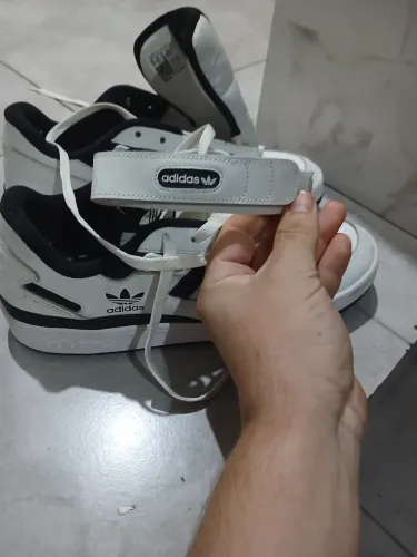 Tenis fórum low 42 novissimo