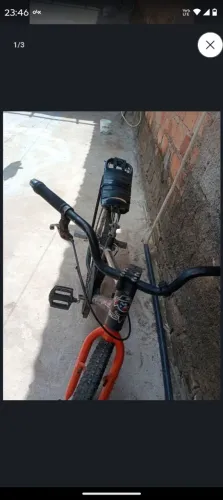 bicicleta aro 20 mas tá sem o apoio central