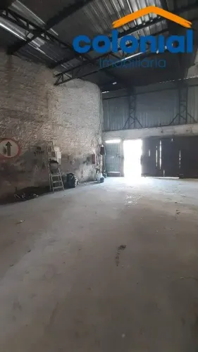Galpão Comercial à Venda em Jundiaí-SP, Bairro Vila Arens - Mais 2 casas no terreno, 520m²