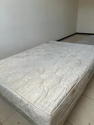 Base de cama de casal para doar