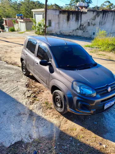 Fiat Uno Attractive 1.0 EVO Fire Flex 8V 5P 2021