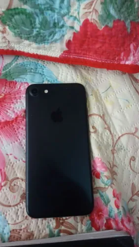 Vendo um iPhone 7  tem conversa no preço 