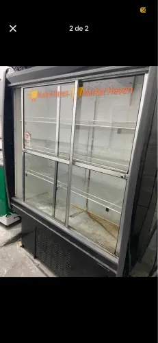 Geladeira expositora