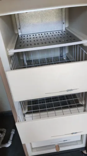 Vendo um freezer prosdocimo
