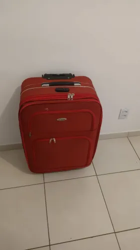 Mala grande vermelha