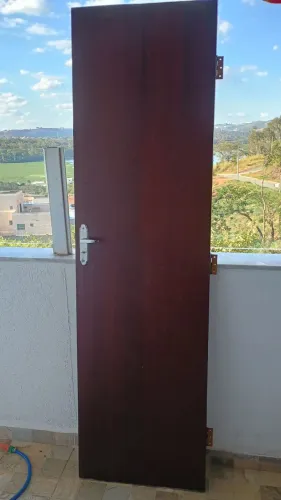 Porta de madeira para banheiro completa fechadura e dobradiças
