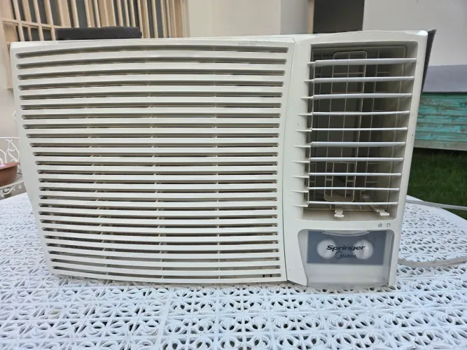 AR CONDICIONADO SPRINTER JANELA 20.000 Btus, 220 Volts