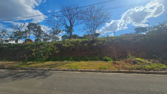 Excelente lote para moradia em Pedro Leopoldo