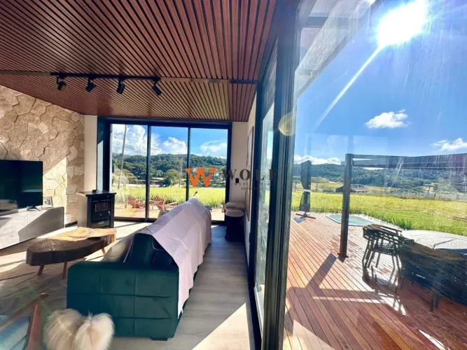 Casa em Condomínio Fechado - Rancho Queimado