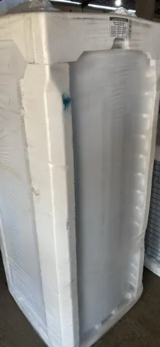 FREEZER VERTICAL 231L novo no plástico um ano de garantia de fábrica