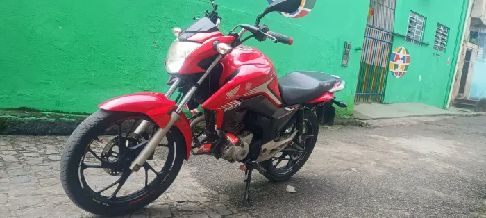 Titan 160