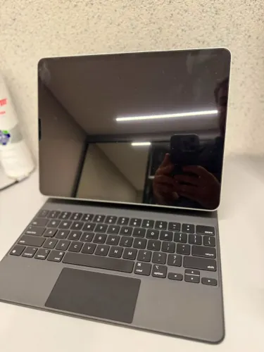 iPad Pro 12,9 Chip M1 + Magic Keyboard Apple