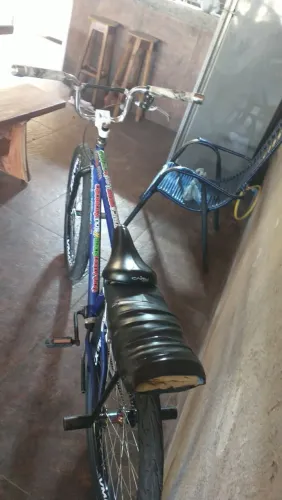 Bike aro 26 montadinha boa condição tudo novo cubo barulhento dois vmaxx vai com MT200