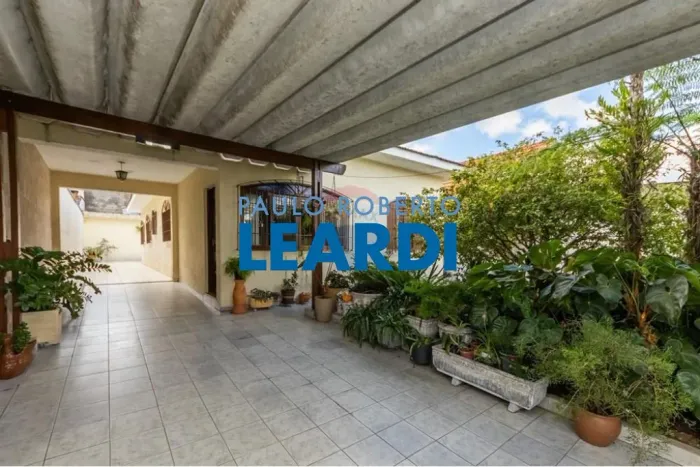 CASA TÉRREA - SANTO AMARO - SP