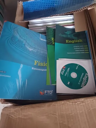 Vendo coleção 3 ano do ensino médio 