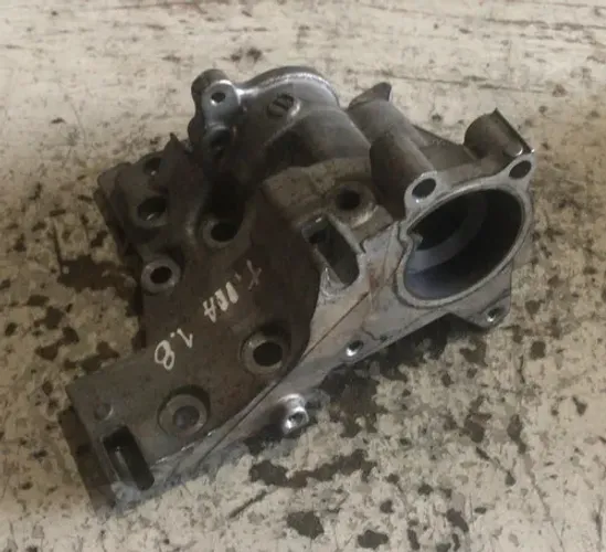 Suporte Alternador Bomba Água Nissan Tiida 1.8 2010