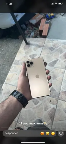 iPhone 11 Pro Max pra sair rápido