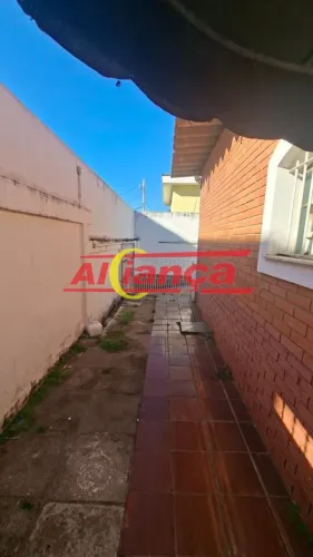 Casa Individual com 2 quartos 100m² para alugar com 3 vagas e 1 churrasqueira - Guarulhos/