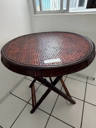 Mesa Dobrável Em Vime E Bambu - Rústica, Prática E Compacta