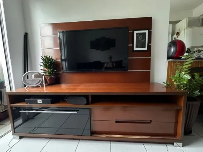 Rack Sala + Painel / Madeira Maciça / Recreio dos Bandeirantes